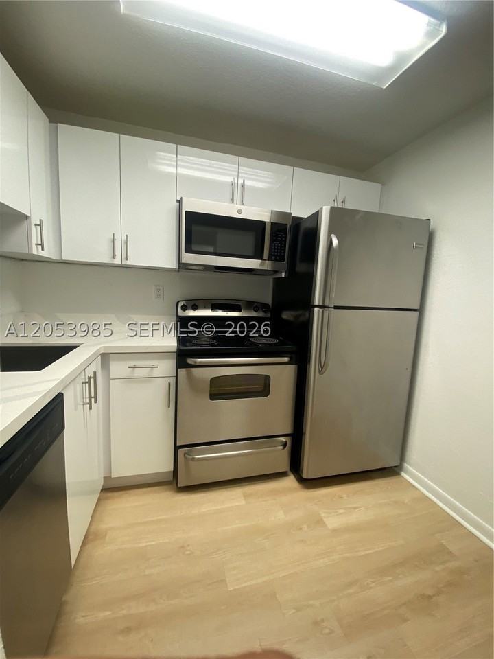 9350 Fontainebleau Blvd #609 - Photo 6 of 14