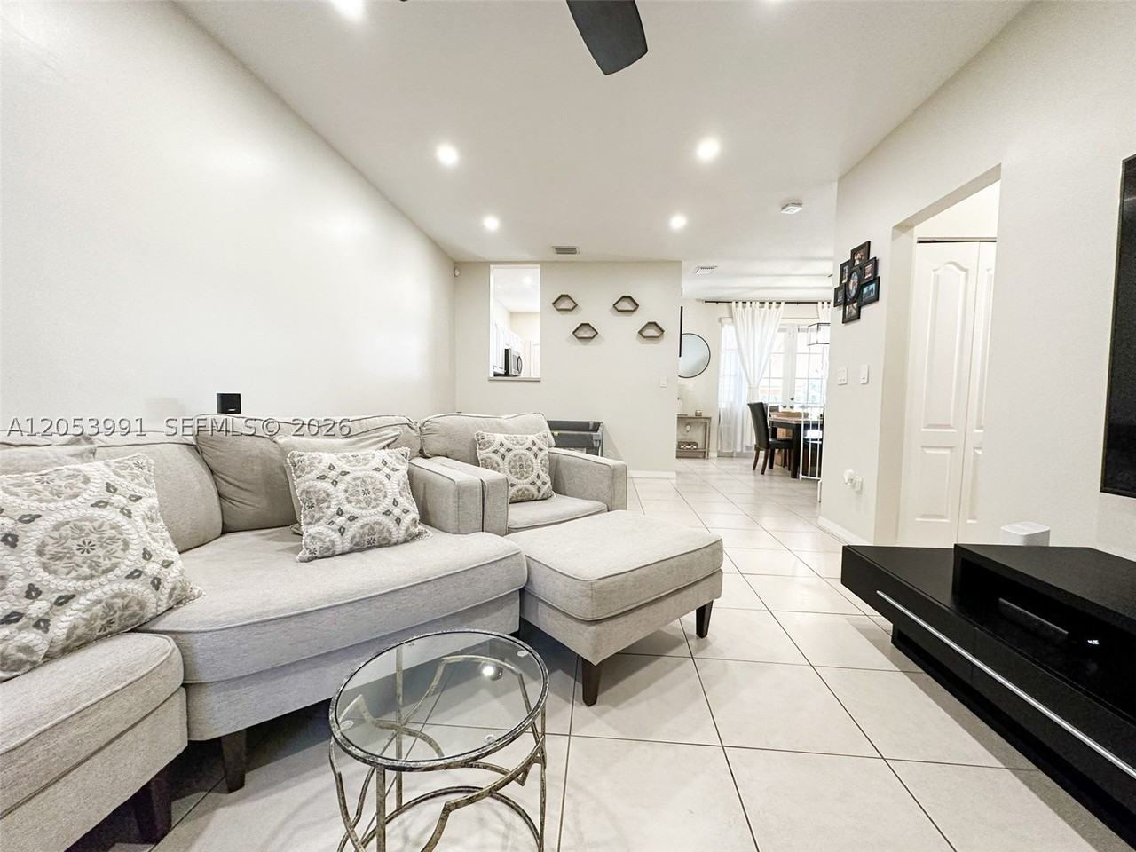 130 Riverwalk Cir #130 - Photo 2 of 22