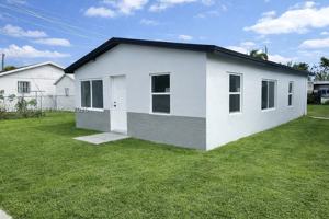 featured image of 1405 Nw 5th Ct #2