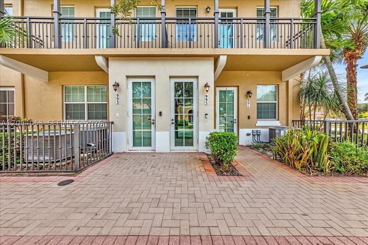 995 Sw 147th Ave #2514 - Photo 3 of 50