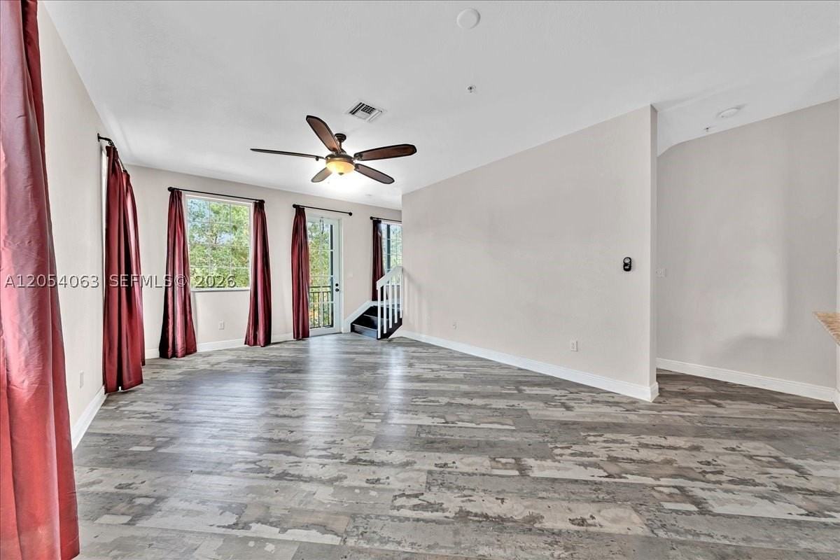995 Sw 147th Ave #2514 - Photo 7 of 50