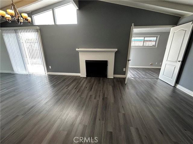 533 S Devon Rd - Photo 2 of 8
