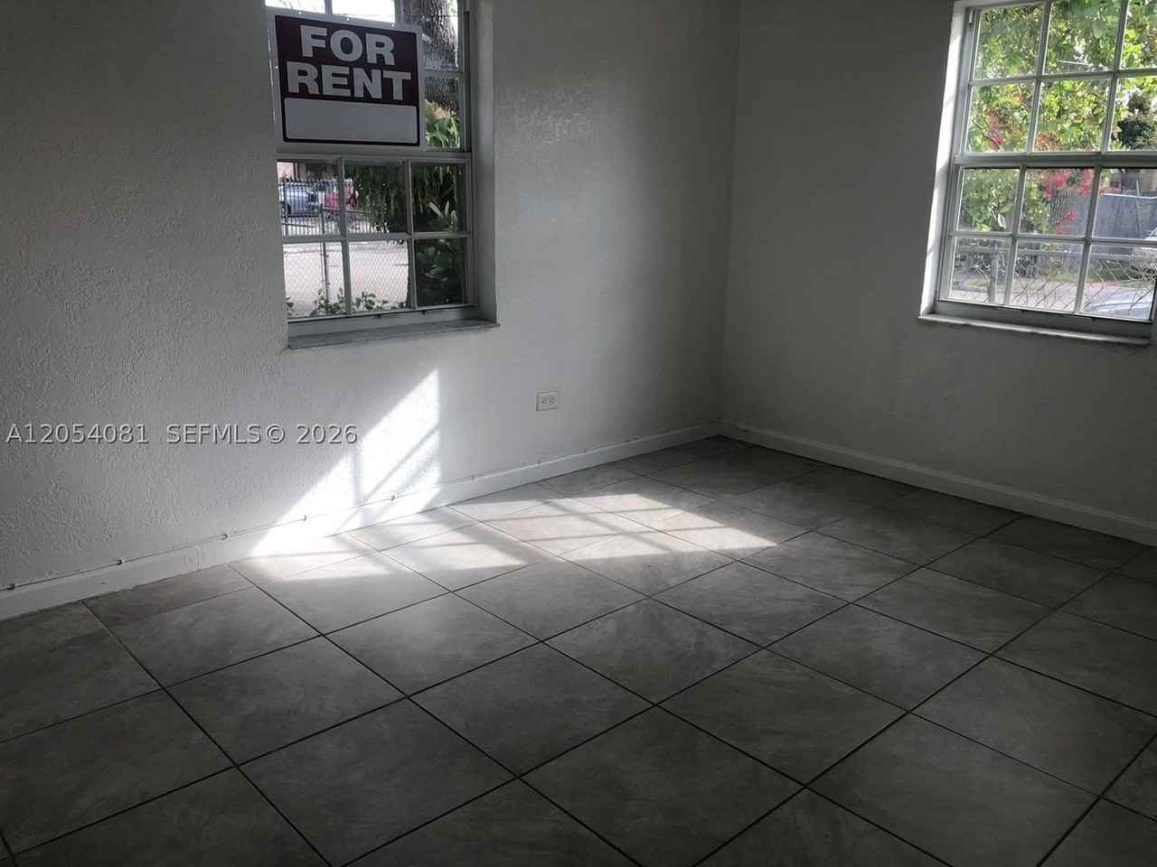 146 Nw 56th St #146 - Photo 4 of 12