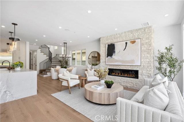 430 Fernleaf Ave - Photo 4 of 8