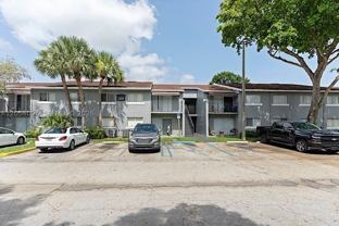 1201 Lake Victoria Dr #V - Photo 1 of 1