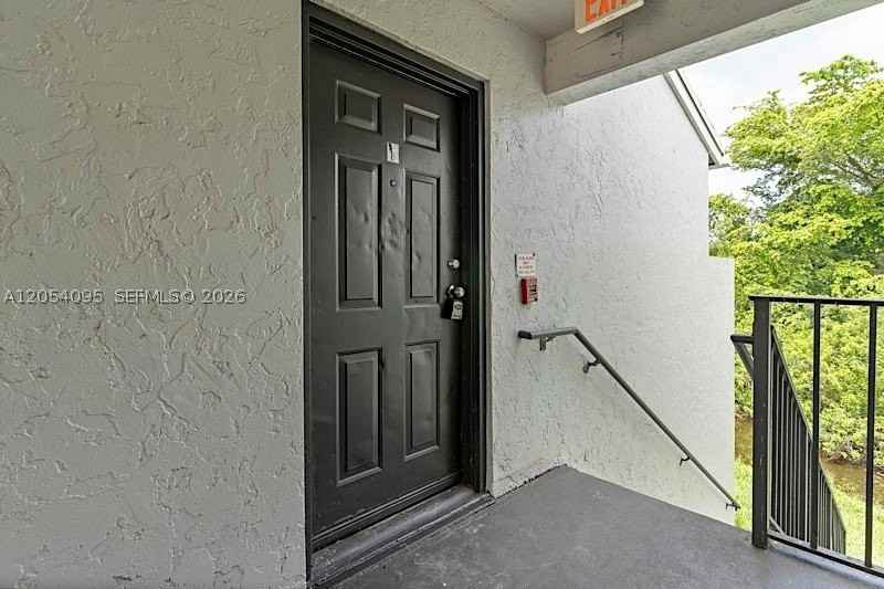 1201 Lake Victoria Dr #V - Photo 2 of 23