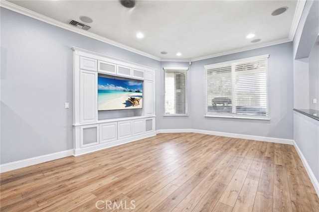52 Touraine Pl - Photo 3 of 8