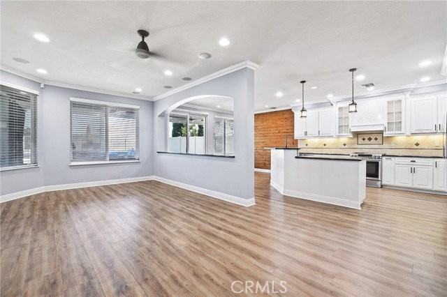 52 Touraine Pl - Photo 5 of 8
