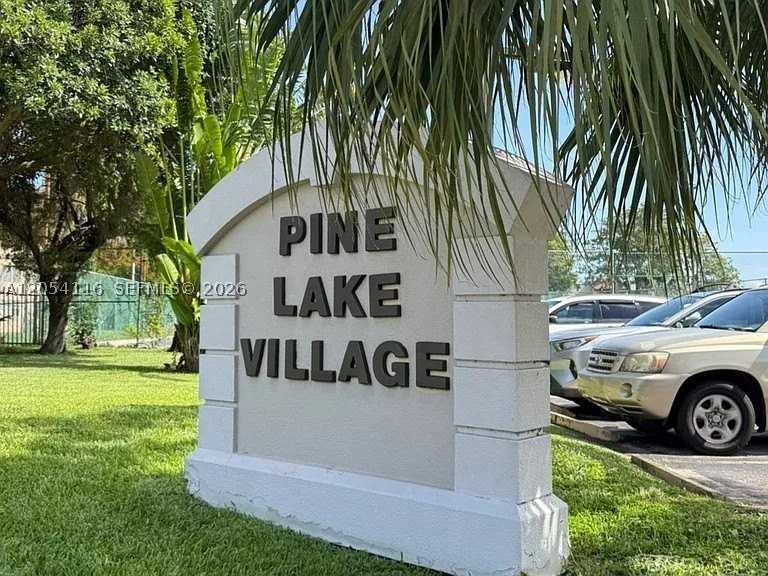 8881 Fontainebleau Blvd #107
