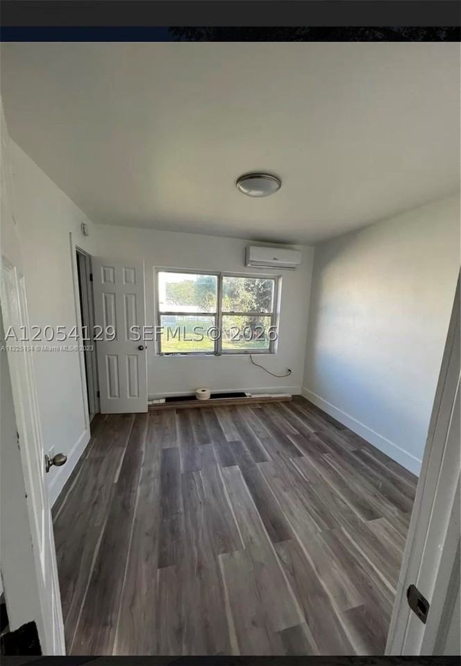 2560 Nw 139th St #2 - Photo 7 of 17