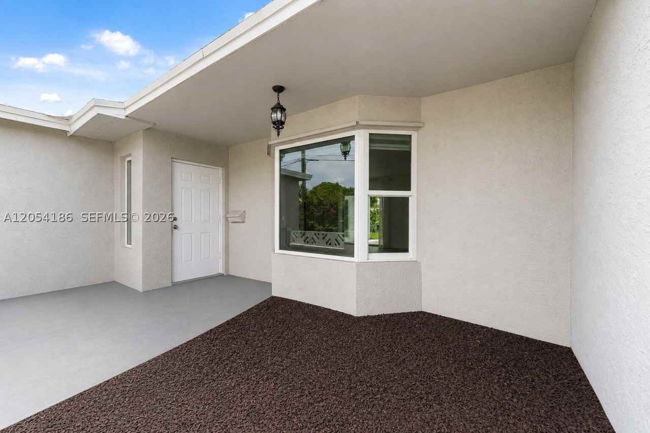 3192 Nw 40th Ct - Photo 6 of 42