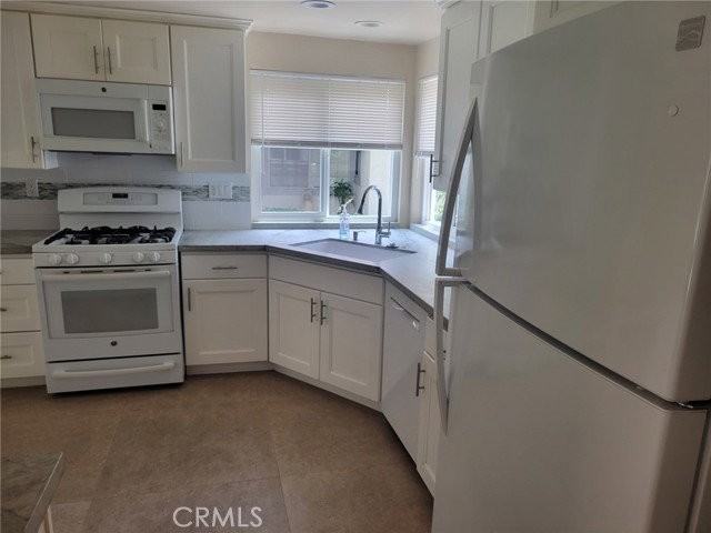 19467 Eagle Ridge Ln - Photo 2 of 8