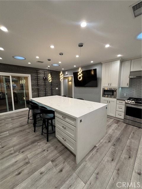6250 Aura Ave - Photo 6 of 8