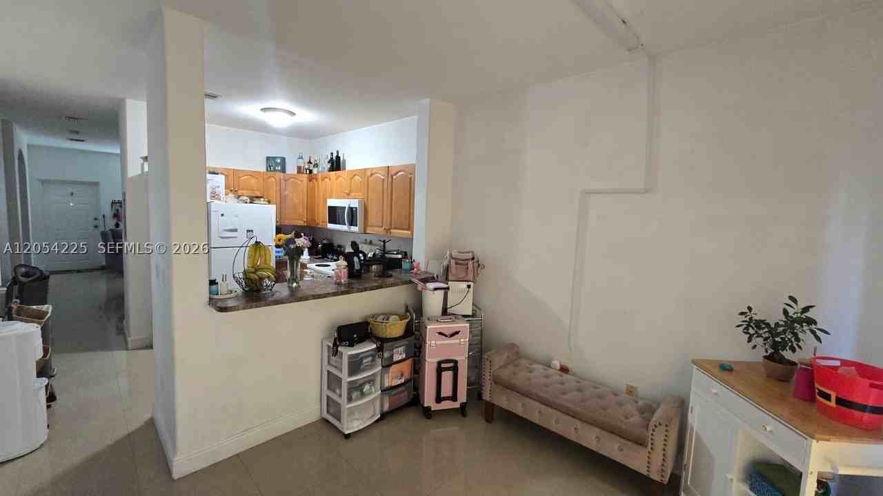 2900 Se 17th Ave #100 - Photo 5 of 17