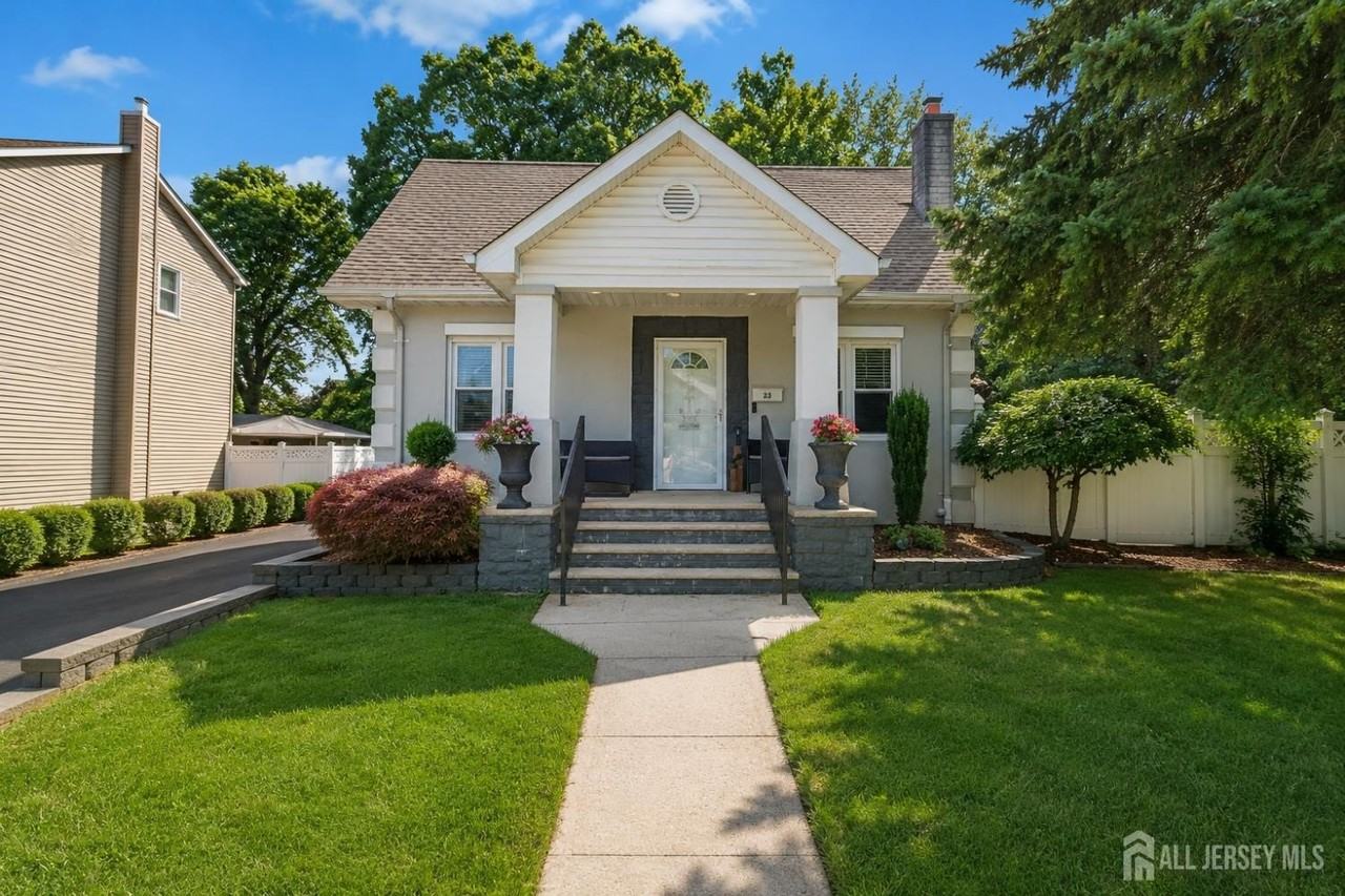 23 Harrison Ave - Photo 2 of 33