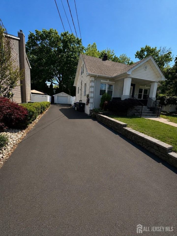 23 Harrison Ave - Photo 4 of 33