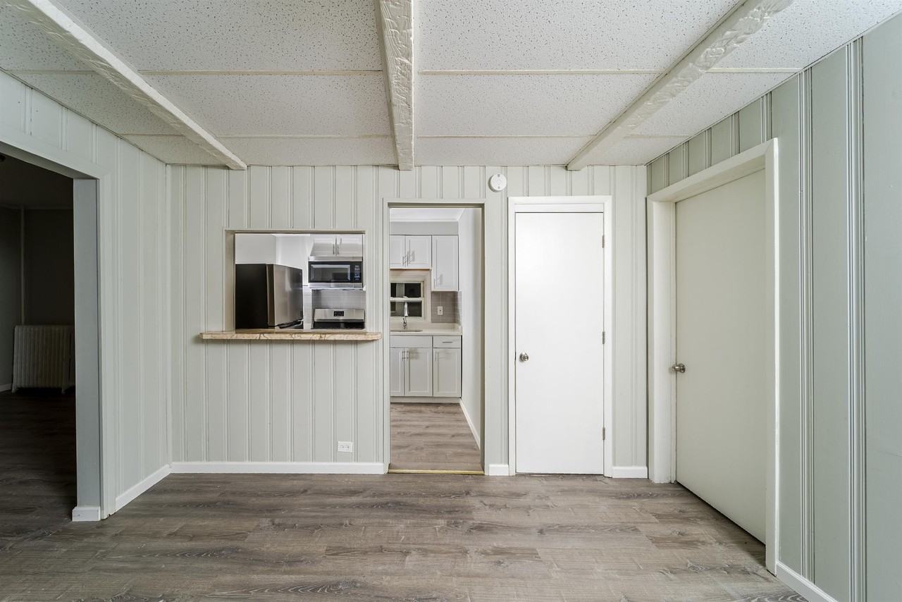 139 N Pine Ave #1 - Photo 5 of 35