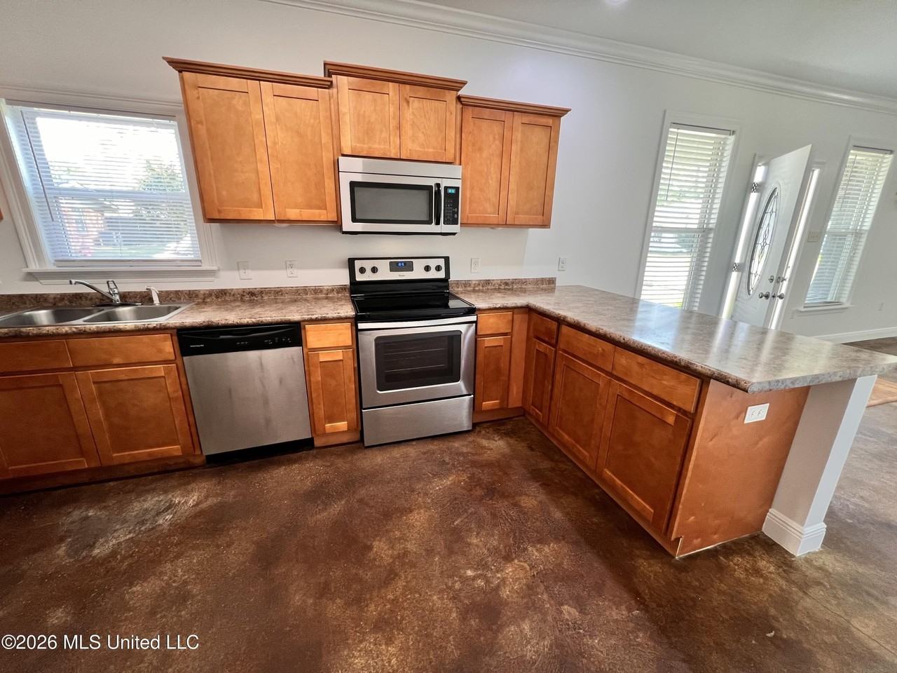 416 State St - Photo 3 of 12
