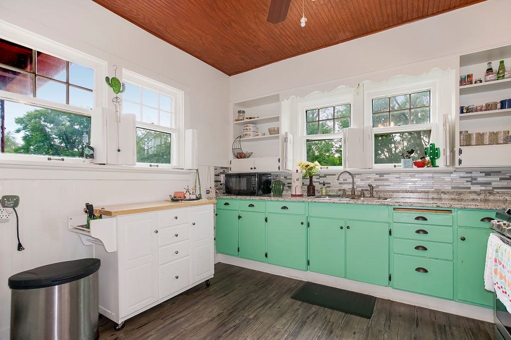 827 Osage St #1 - Photo 6 of 10
