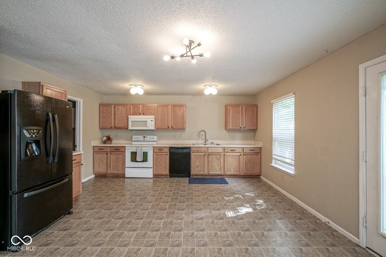 10155 Holly Berry Cir - Photo 7 of 24