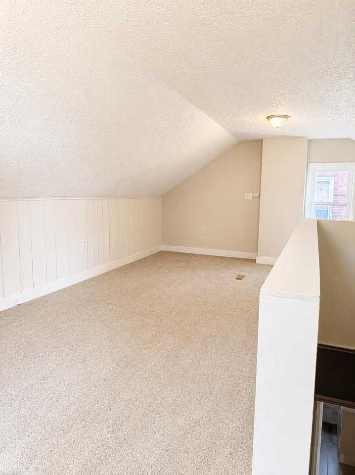 15596 Eastwood St - Photo 7 of 8