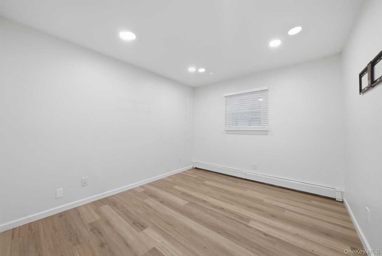 2 Grove St - Photo 7 of 11
