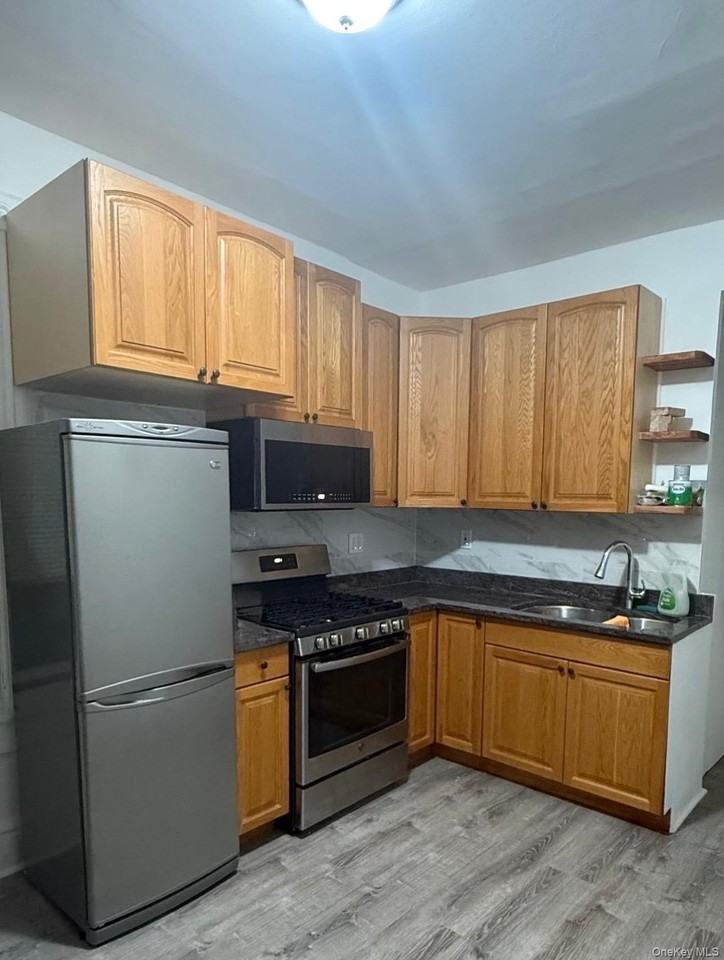149 Beech St #2 - Photo 2 of 6