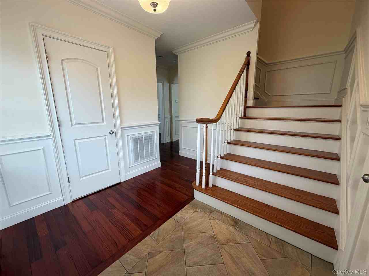 78 Fremont St - Photo 2 of 25