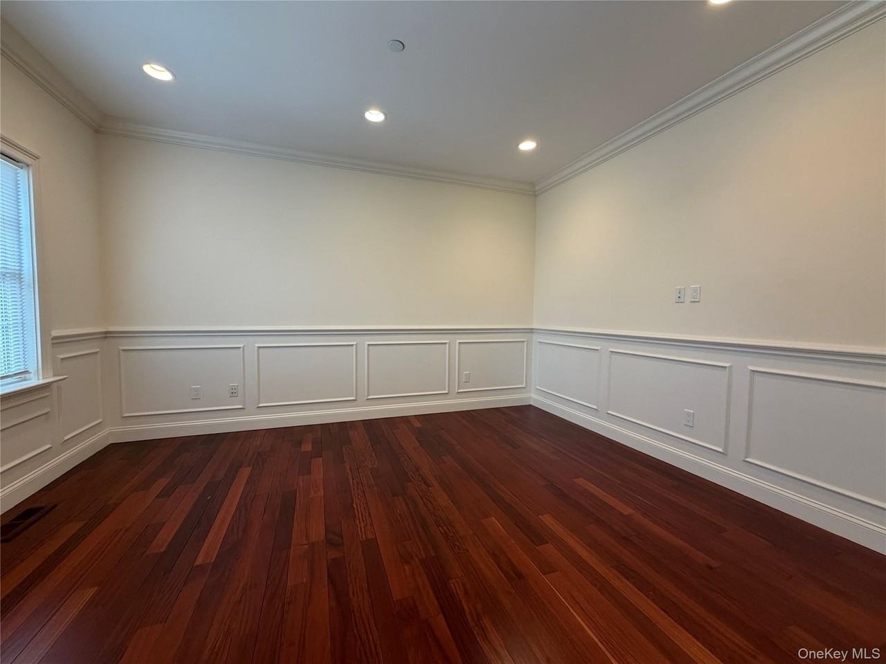78 Fremont St - Photo 3 of 25