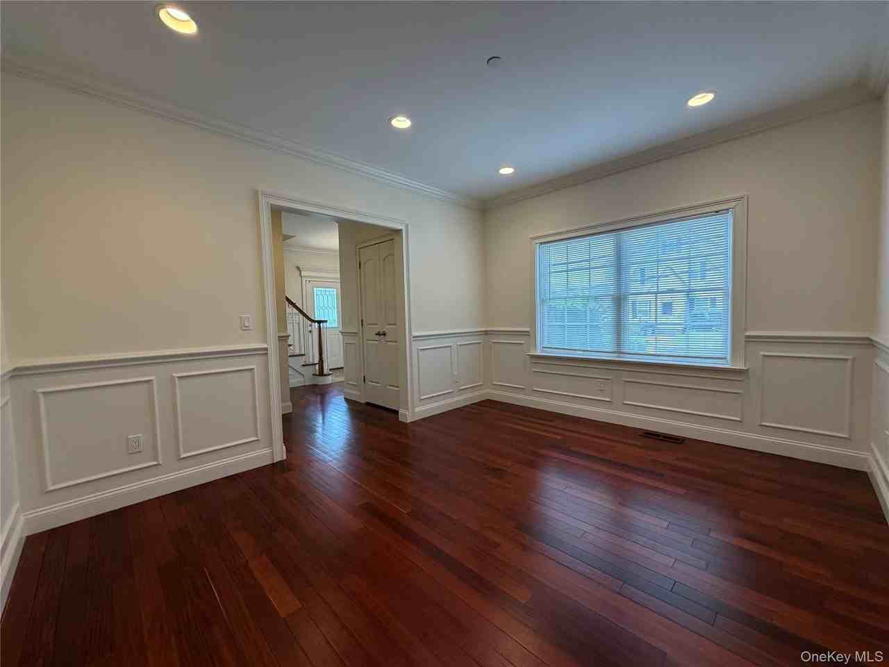 78 Fremont St - Photo 4 of 25