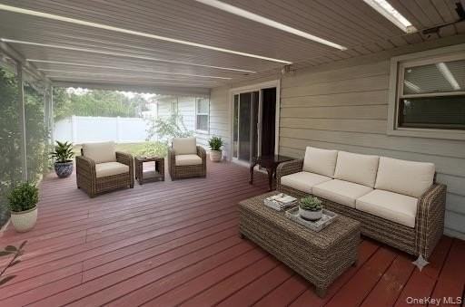 694 Blackstone Ave - Photo 5 of 10