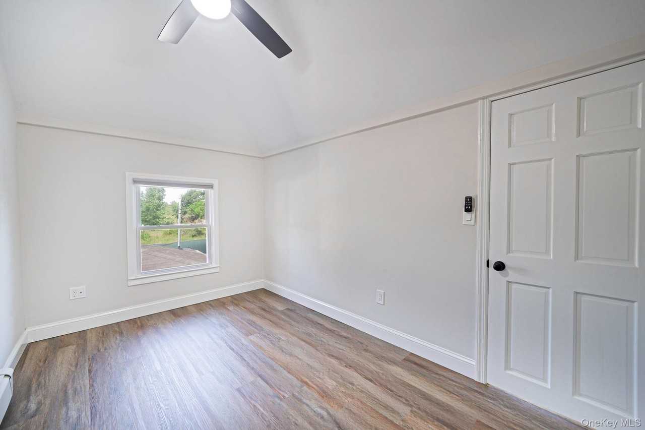 204 Blue Point Ave #206A - Photo 6 of 10
