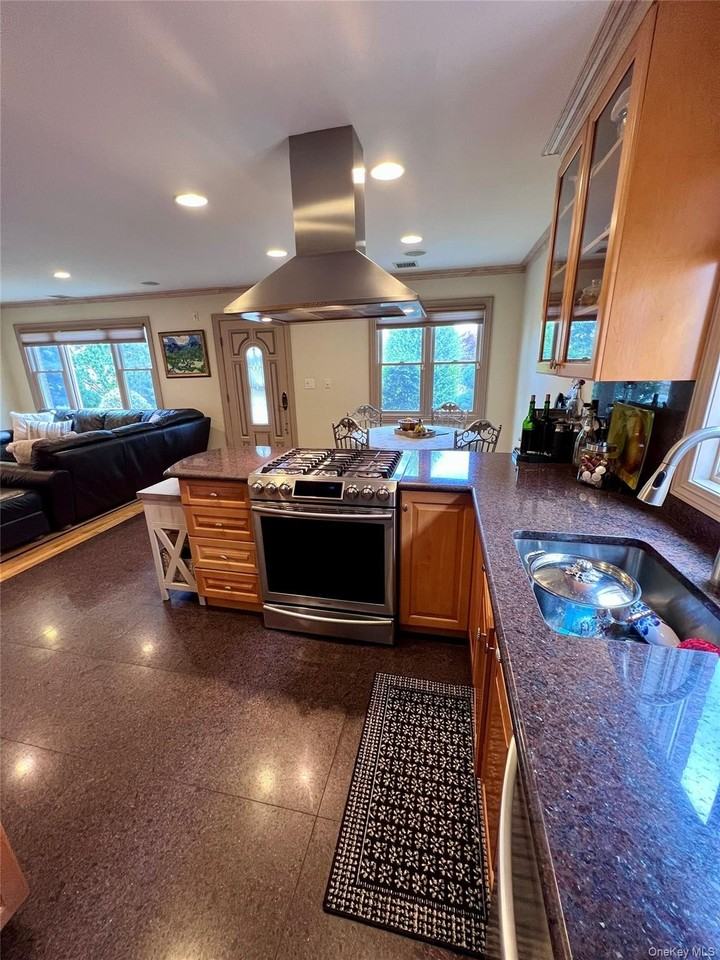 15724 20th Rd - Photo 3 of 21