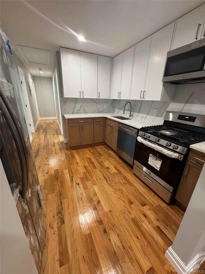 14590 226th St - Photo 5 of 13