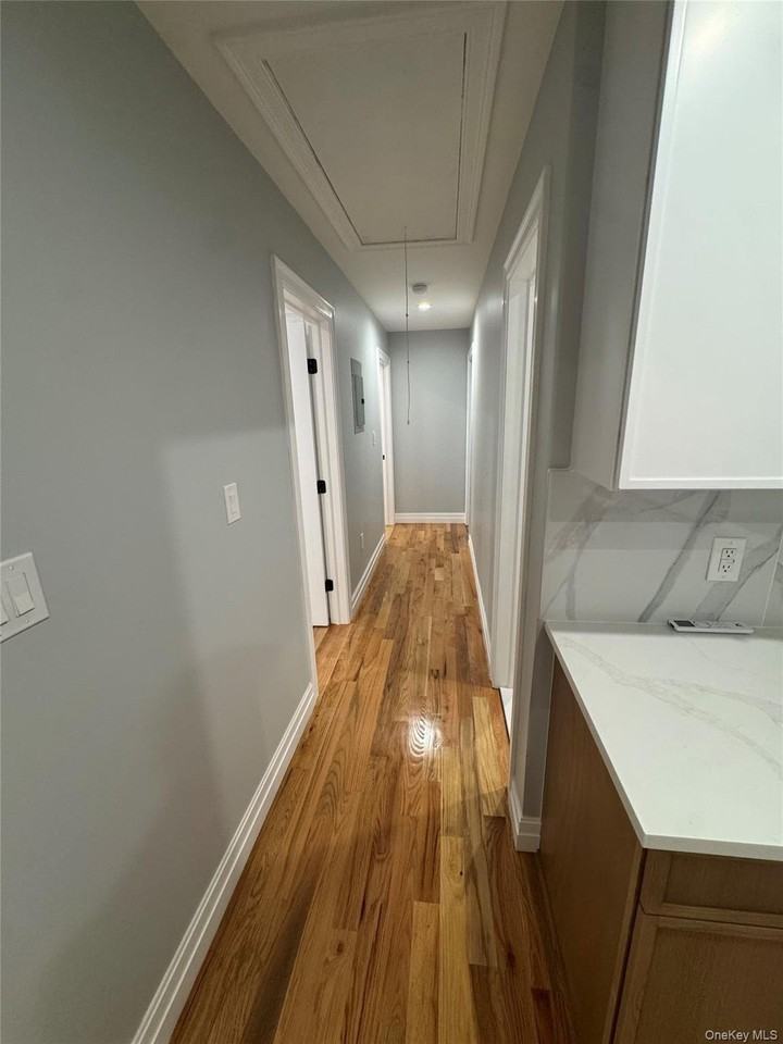 14590 226th St - Photo 7 of 13