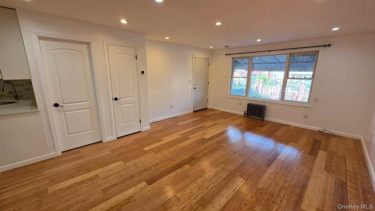 11443 199th St #1FL - Photo 2 of 17