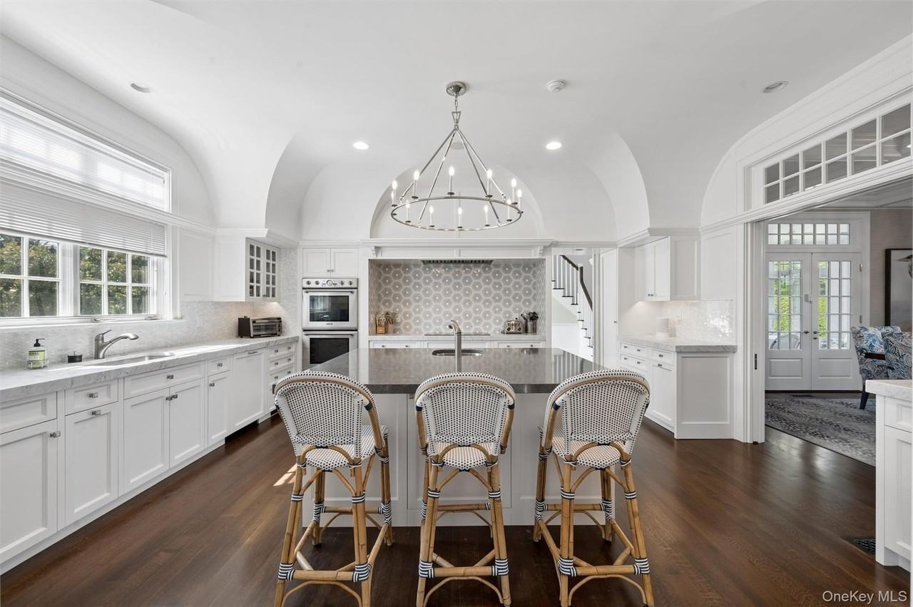 20 Quogo Neck Ln - Photo 5 of 24