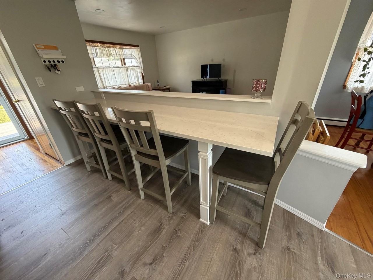 56 Nehring Ave - Photo 2 of 9