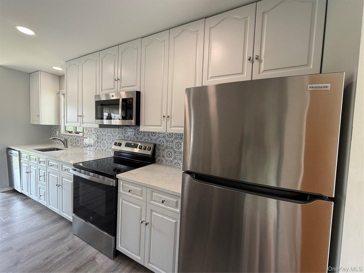 56 Nehring Ave - Photo 3 of 9
