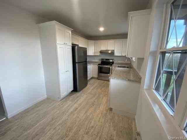 493 Sierra Vista Ln - Photo 3 of 12