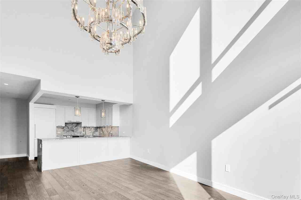 10706 Queens Blvd #9G - Photo 4 of 27