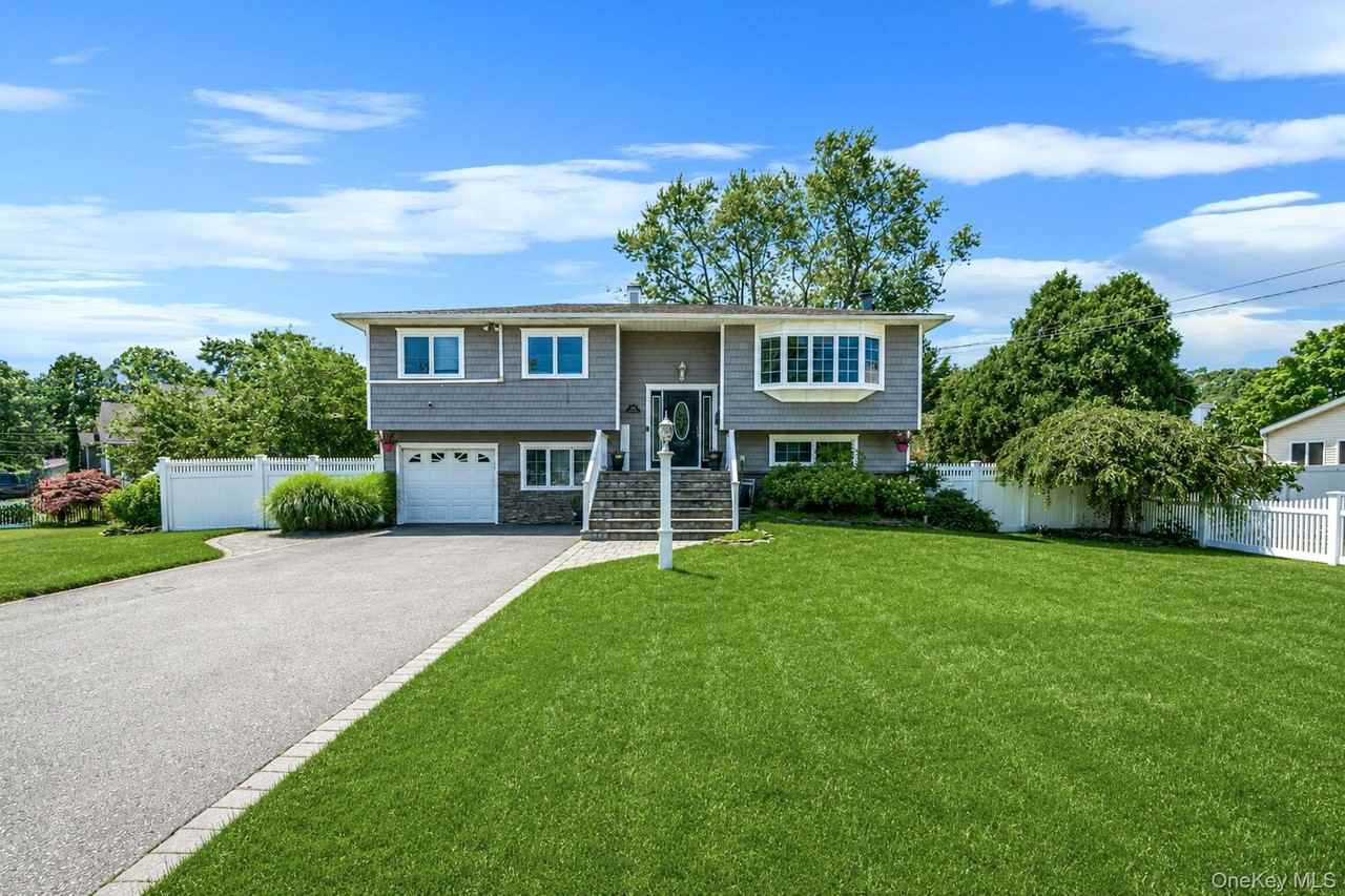 309 Sunrise Dr