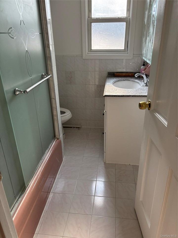 261 Schenck Ave #2ndFL - Photo 7 of 7