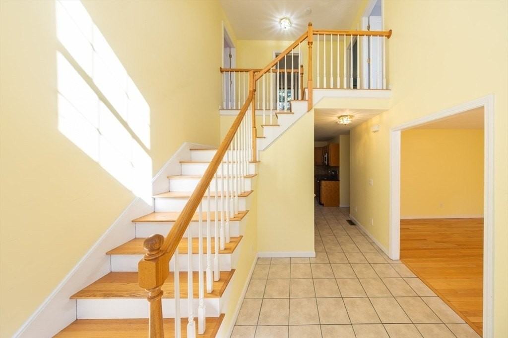 469 Walnut St - Photo 4 of 28