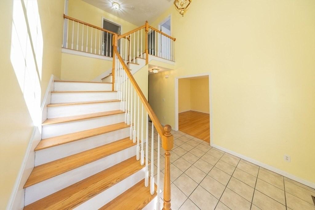 469 Walnut St - Photo 5 of 28