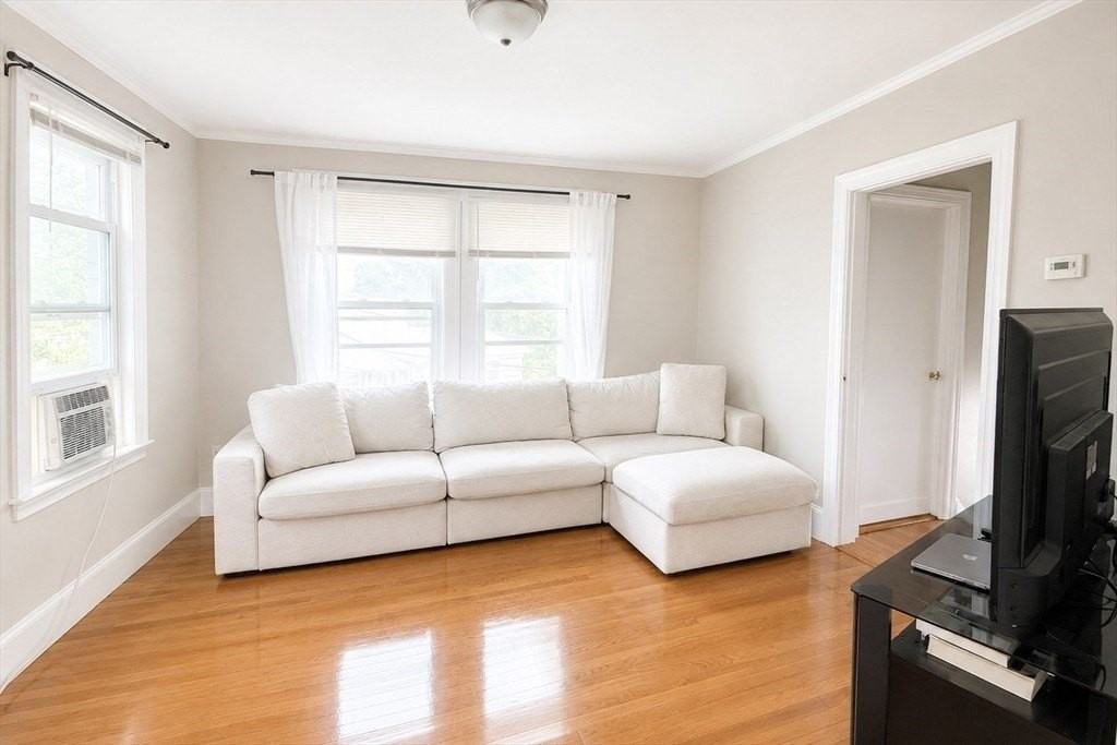 79 Hammond Ct #2 - Photo 6 of 11