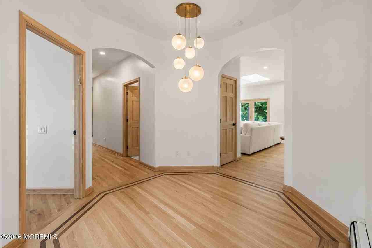 415 Windermere Ave - Photo 4 of 27