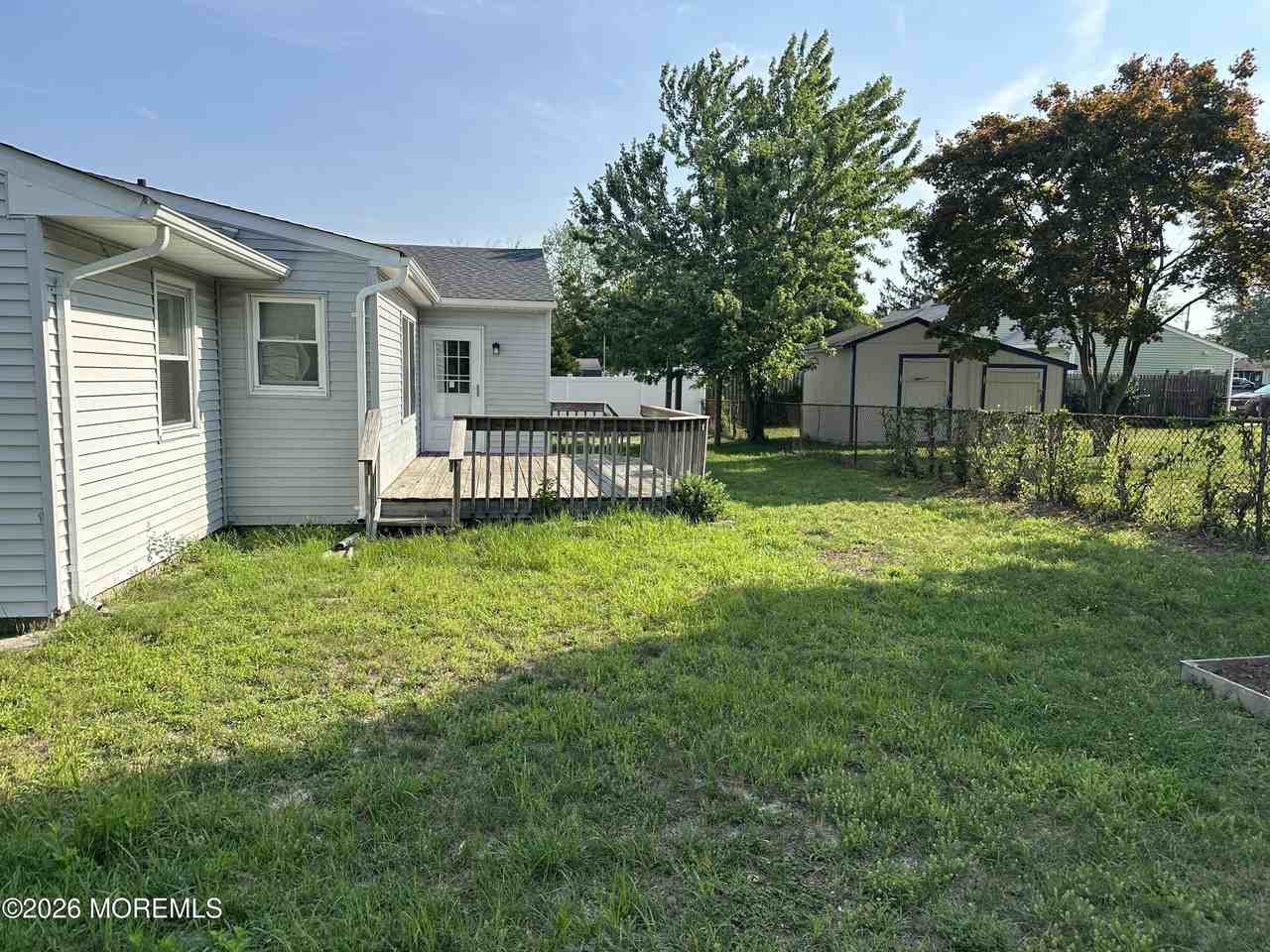 456 Hulse Ave - Photo 4 of 26