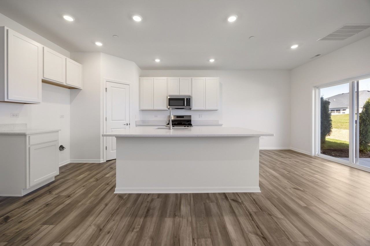 668 Cassia Ct #0 - Photo 5 of 24