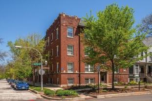 3007 N Clifton Ave #302 - Photo 1 of 1